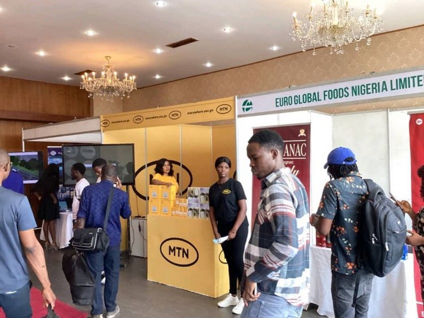 Le stand MTN à l'événement Tourism and Technology Summit Africa Series 2022 à l'Oriental Hotel Lagos en octobre 2022